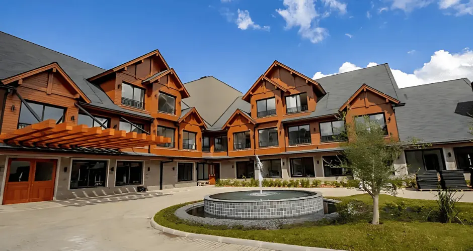 Hotel Chateau du Golden — telhado shingle Owens Corning