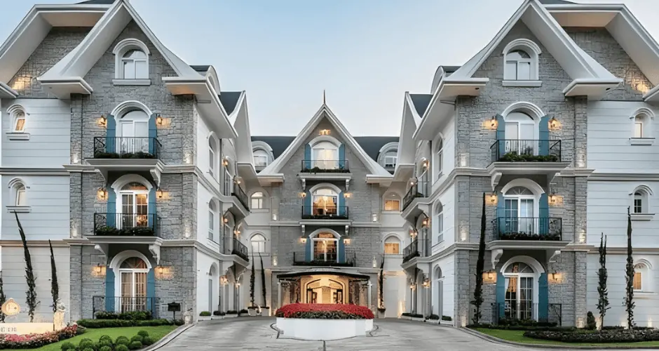 Hotel Coline de France, Canela — telhado shingle Owens Corning